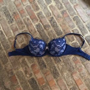 Victoria’s Secret Bra! Like new